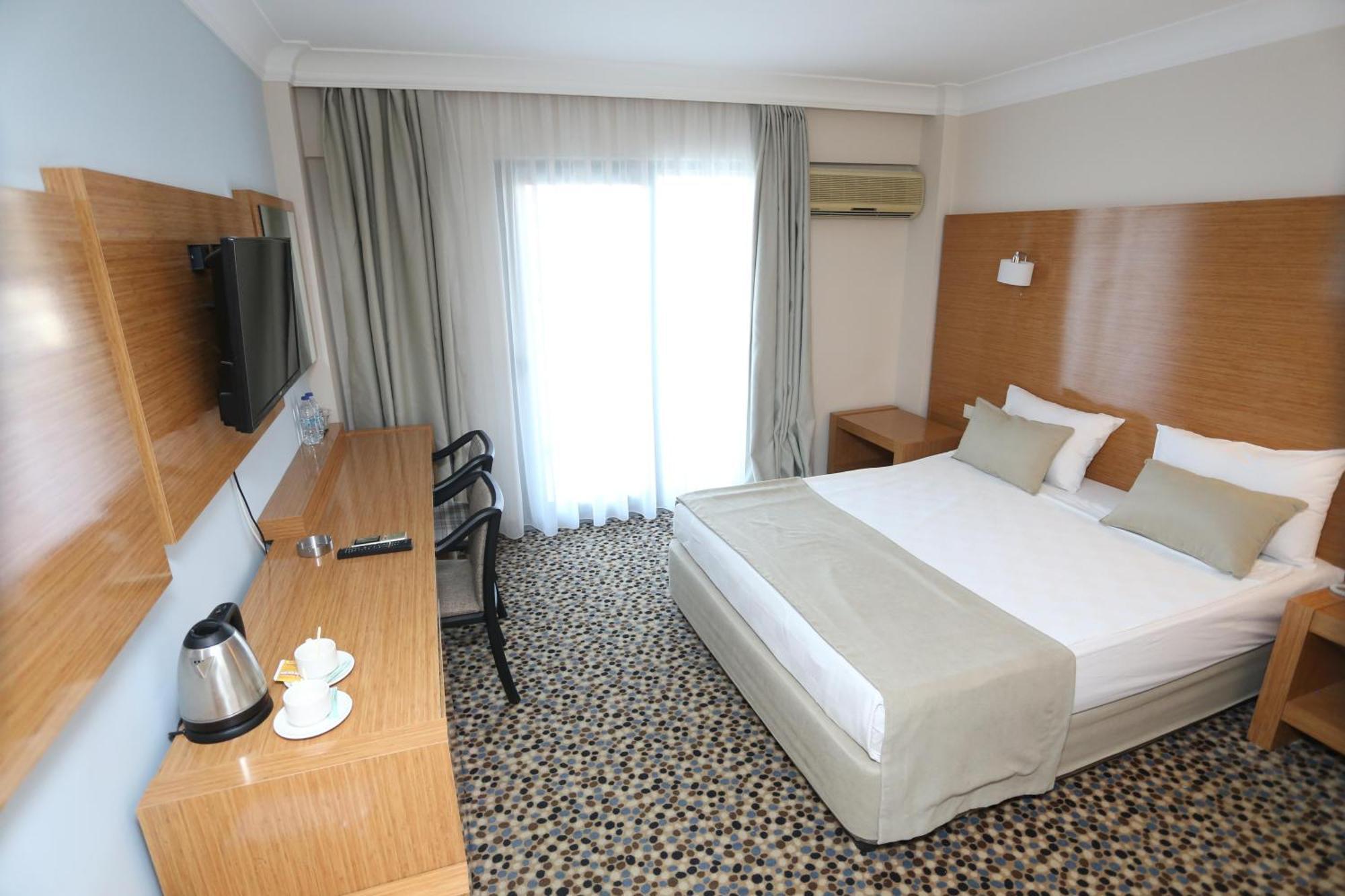 Ada Newday Resort Hotel Кушадасъ Екстериор снимка