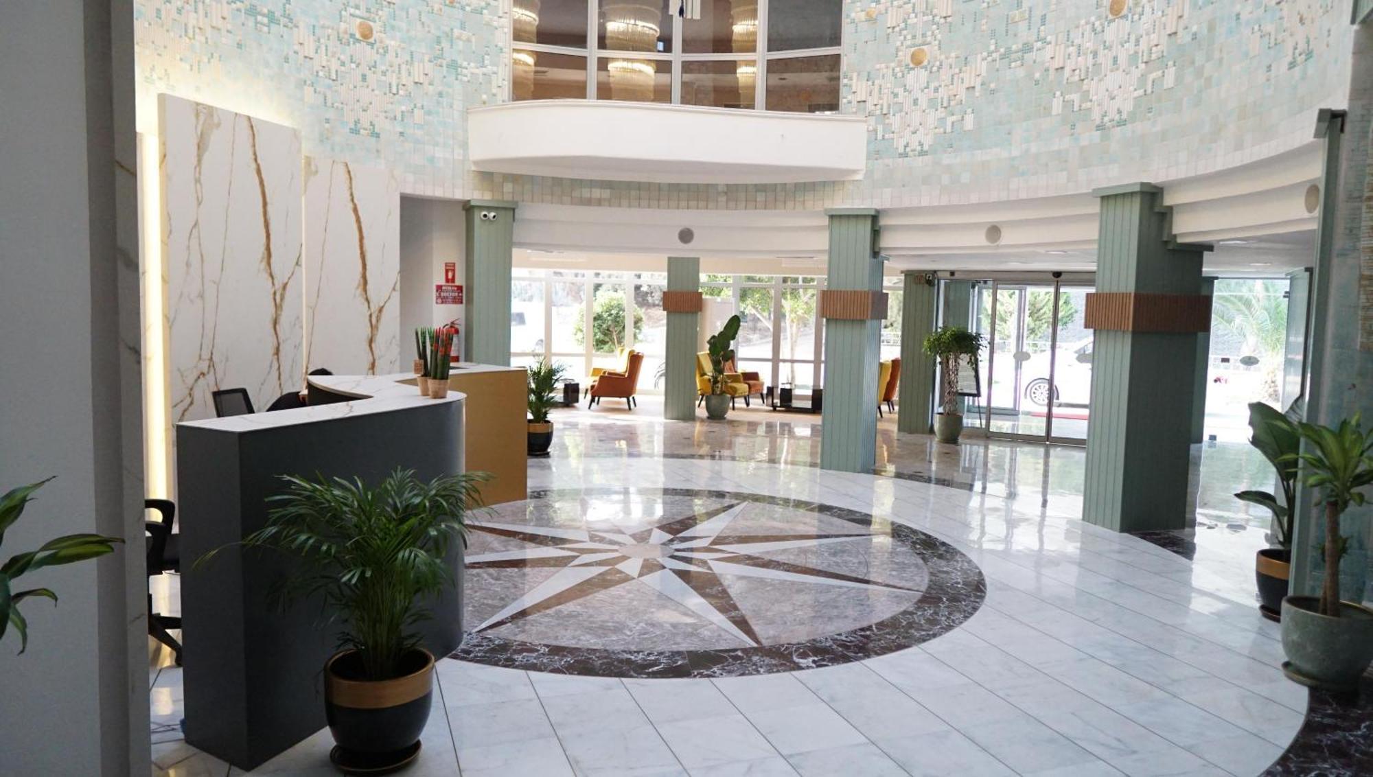 Ada Newday Resort Hotel Кушадасъ Екстериор снимка